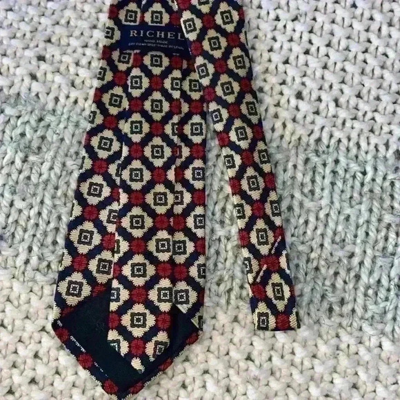 Richel Hand Made in Spain 100% silk tie - Picture 3 of 7